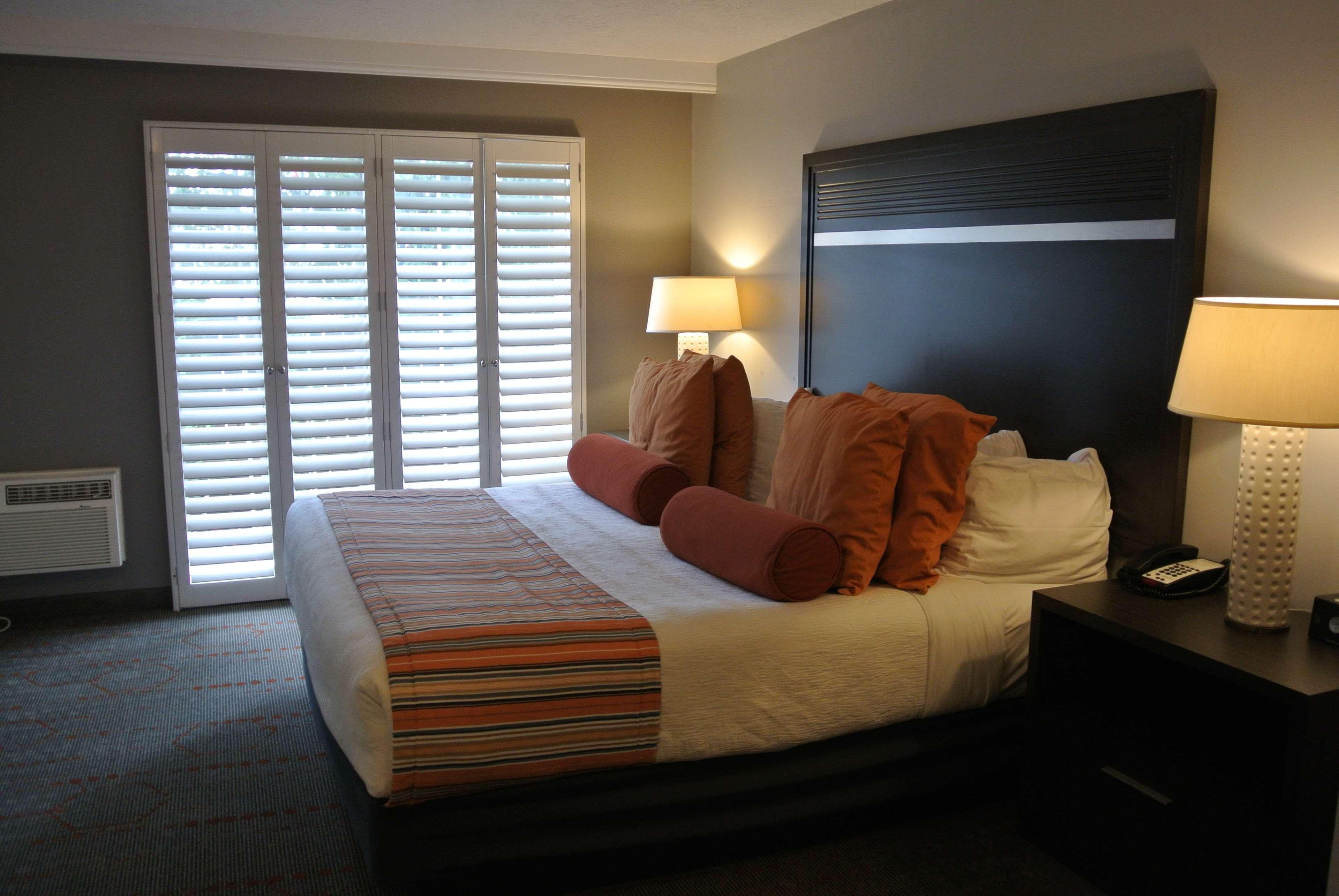 Western Hotel 3*