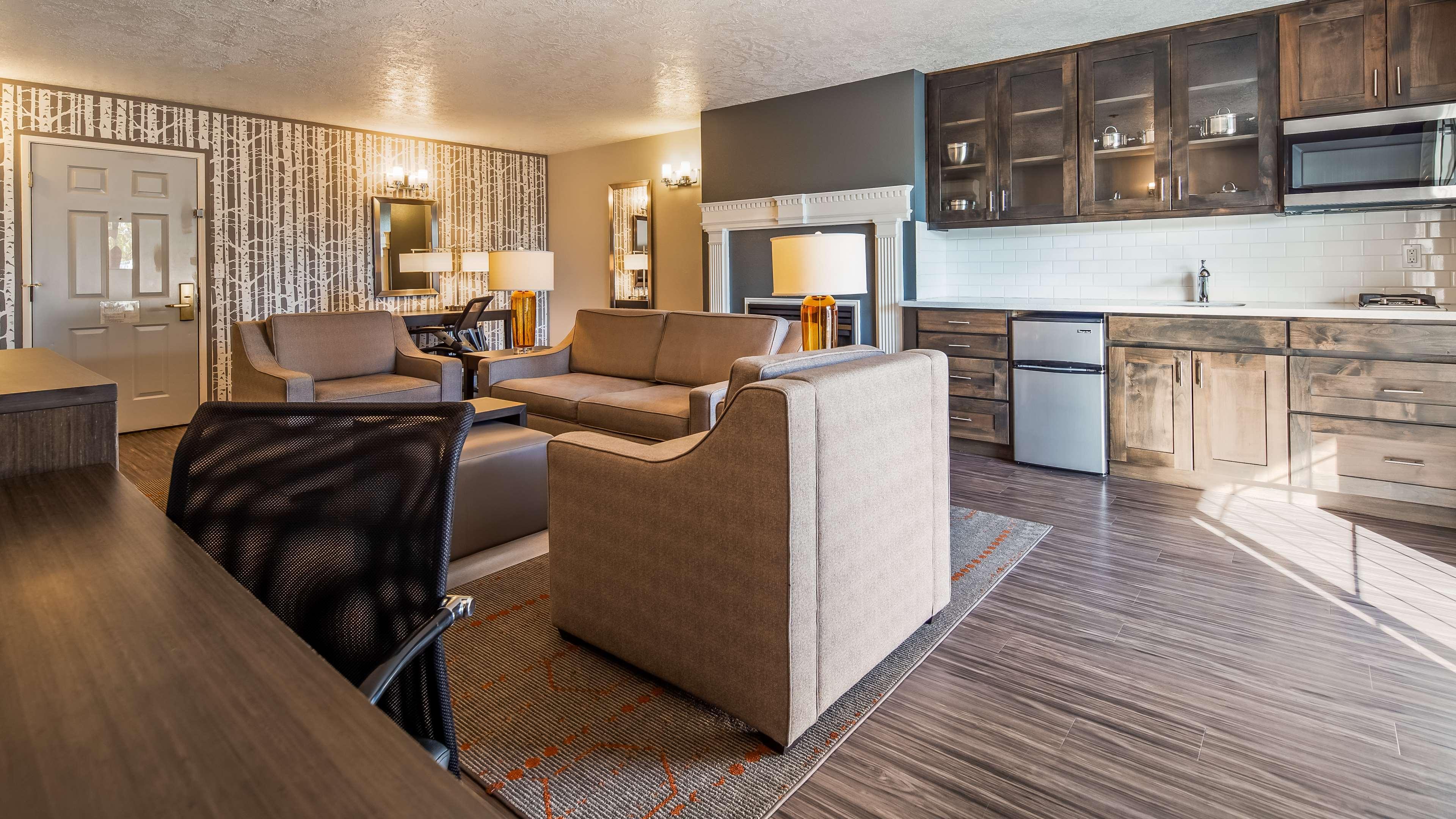 Western Hotel 3*